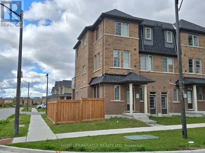 135 AIR DANCER CRESCENT, Oshawa