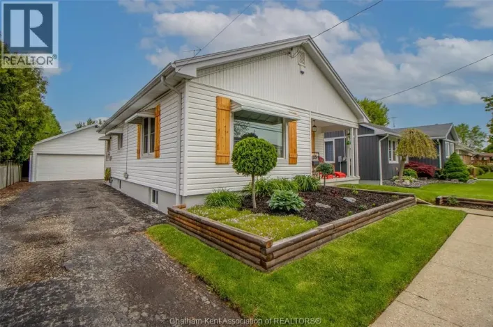 135 Alexandra AVENUE, Chatham