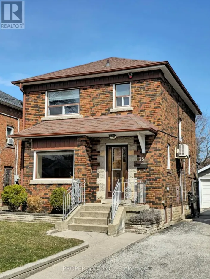 135 CADORNA AVENUE, Toronto