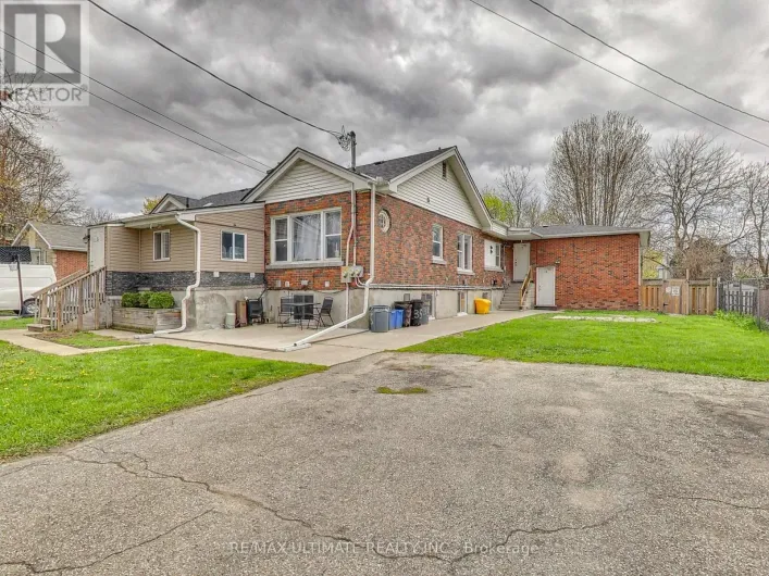 135 CHATHAM STREET, Brantford