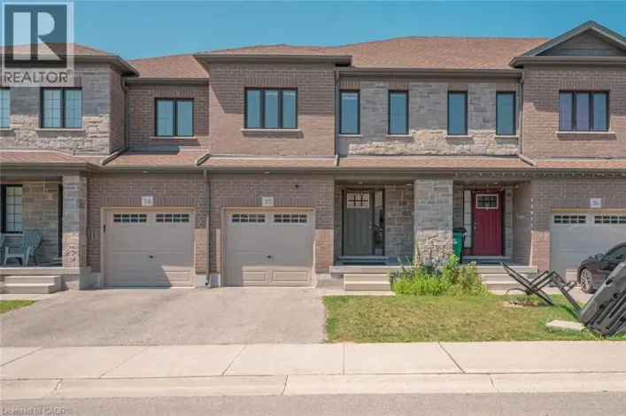 135 HARDCASTLE Drive Unit# 35, Cambridge