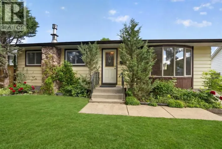 135 Huntcroft Way NE, Calgary