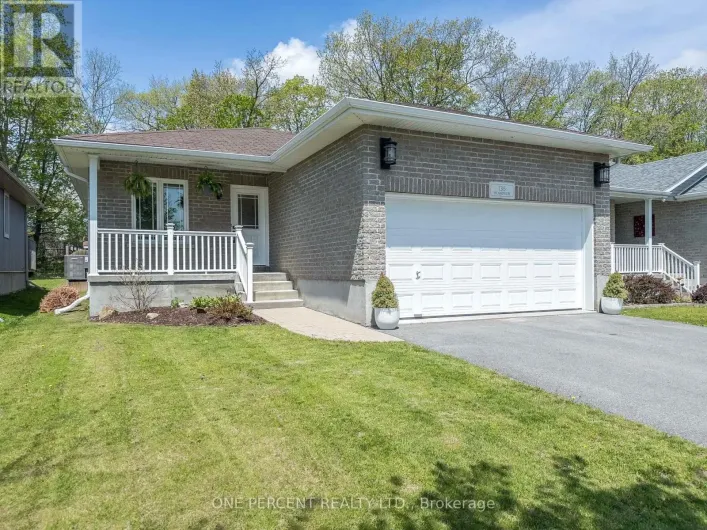 135 ISLANDVIEW DRIVE, Loyalist