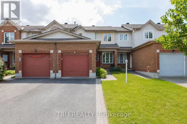 135 MARGRAVE AVENUE, Ottawa