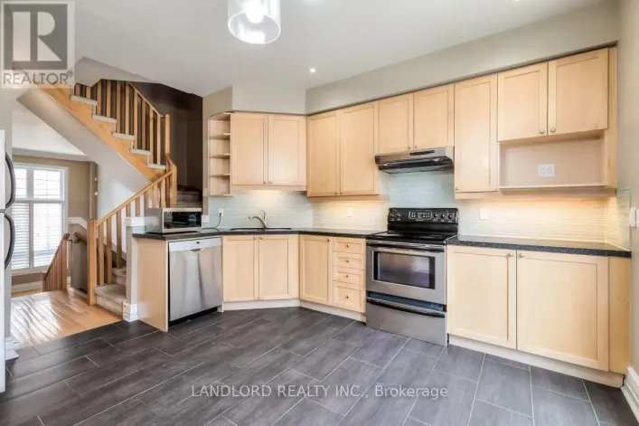 135 MASSEY STREET, Toronto