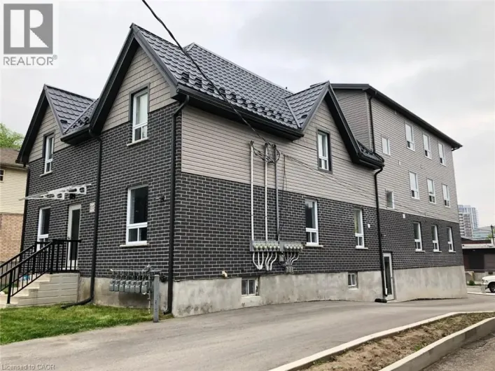 135 N WELLINGTON Street N Unit# 11, Kitchener