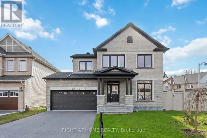 135 PIAZZA CIRCLE, Ottawa