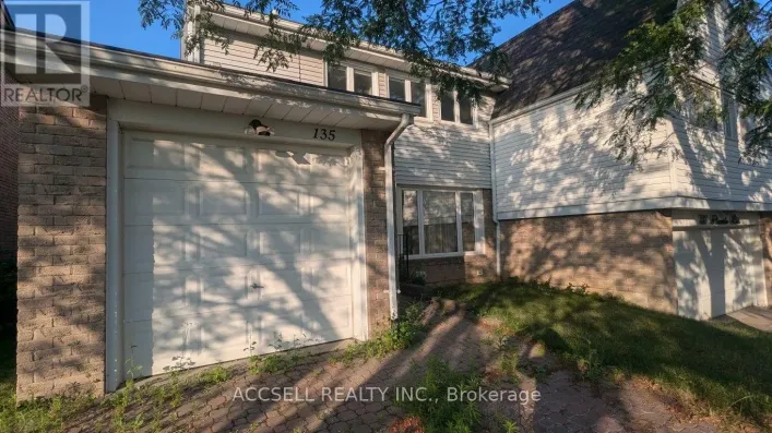135 PLACENTIA BOULEVARD, Toronto