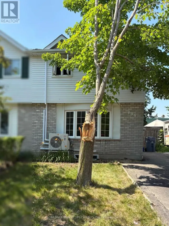 135 SANDERSON DRIVE, Guelph