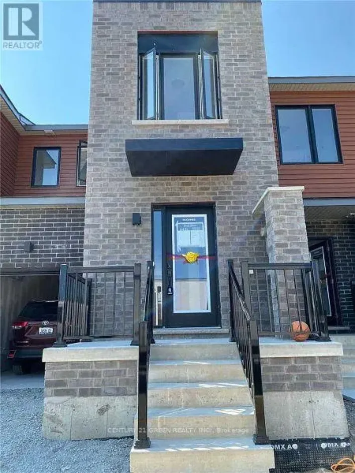 135 TURNBERRY LANE, Barrie