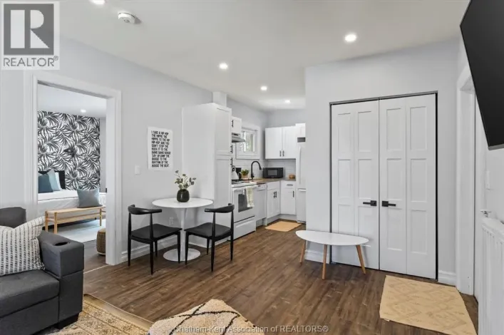 135 WILLIAM STREET North Unit# 4, Chatham