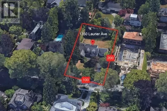 1350 LAURIER AVENUE, Vancouver