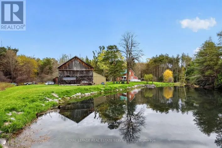 1351 FLOS RD 11 E, Springwater