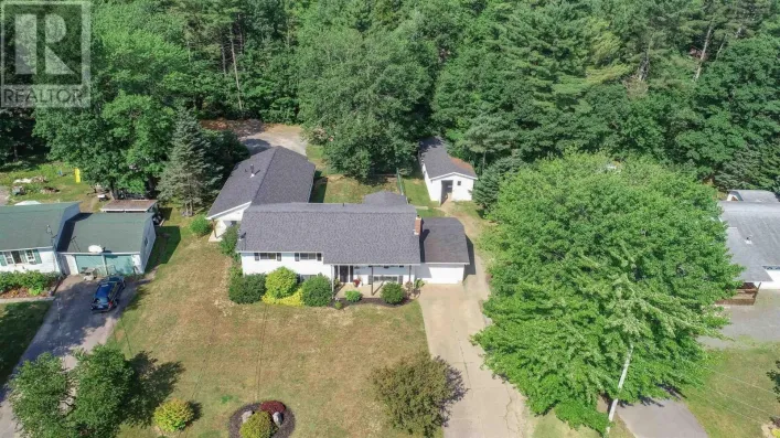 1353 Pinecrest Drive, Coldbrook