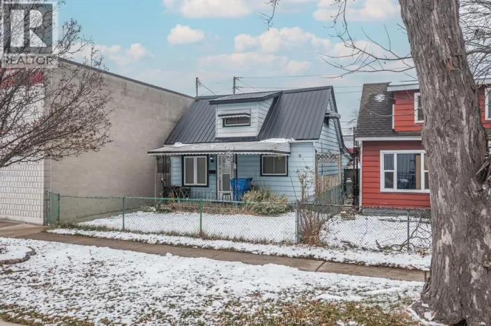 1354 ST. LUKE, Windsor