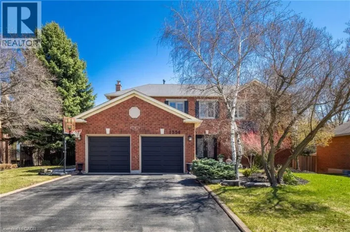 1354 WINTERBERRY Drive, Burlington