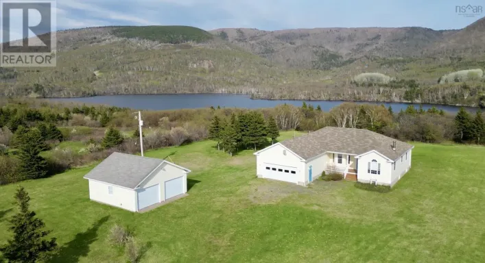 13540 Cabot Trail Road, Grand Tang