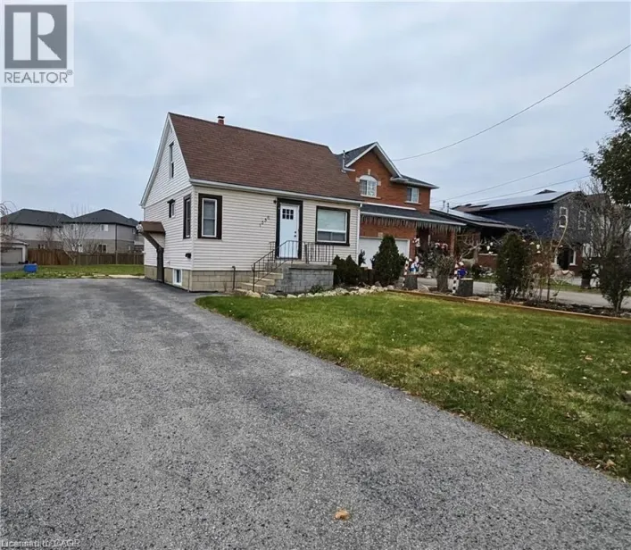 1356 UPPER WELLINGTON Street, Hamilton
