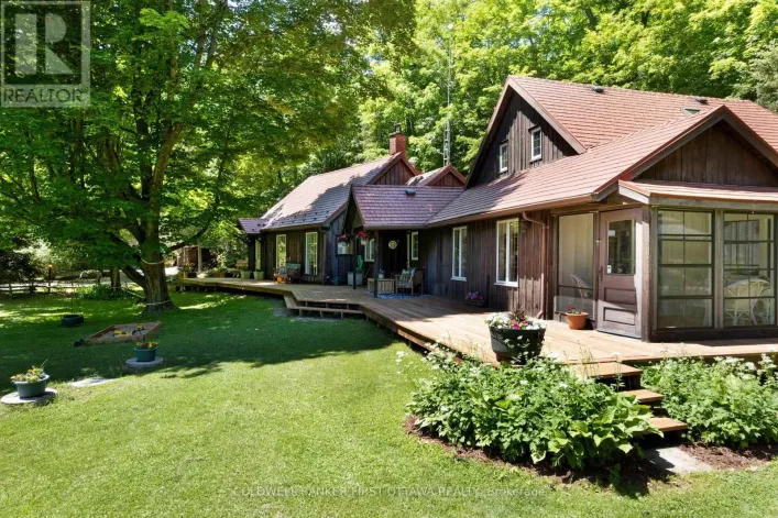 1358 RIDEAU FERRY ROAD, Drummond/North Elmsley