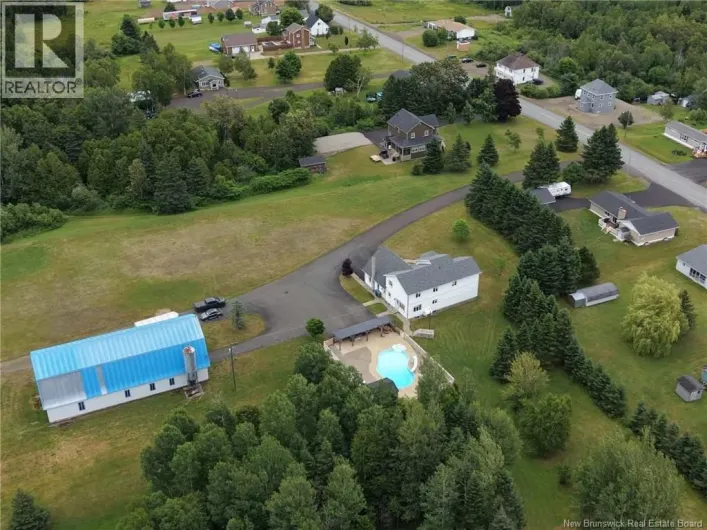 House for sale: 1359 Des Pionniers Avenue, Balmoral