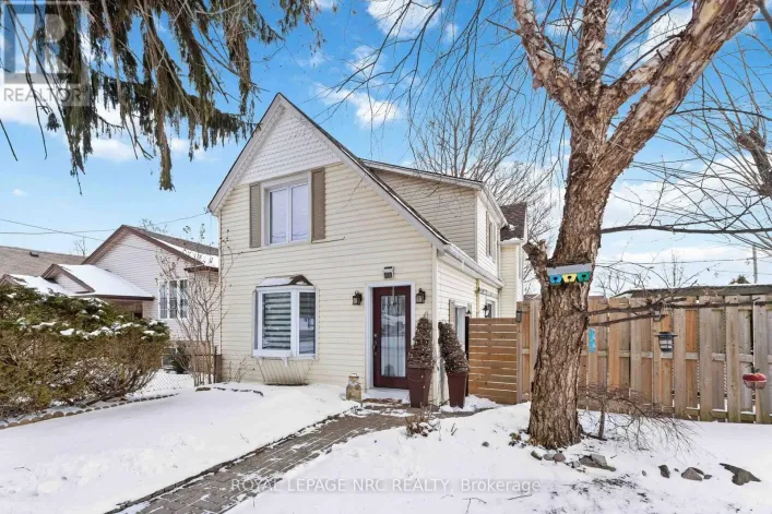 1359 PELHAM STREET S, Pelham