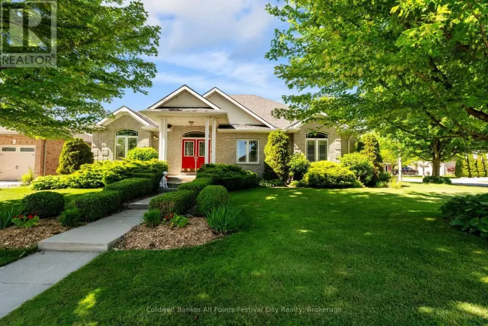 136 BETHUNE CRESCENT, Goderich)