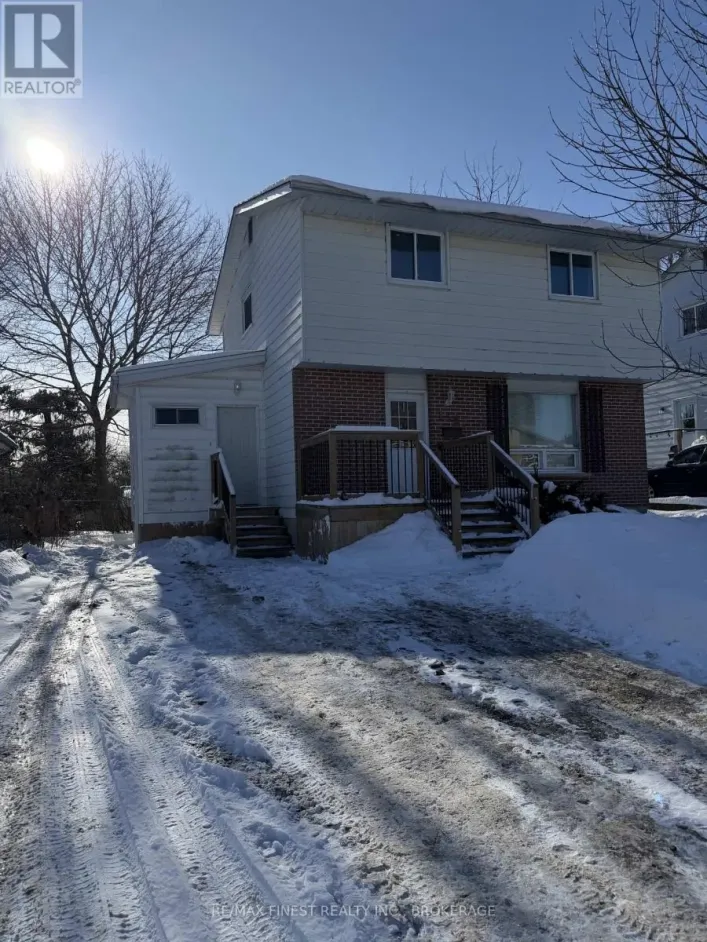 136 CALDERWOOD DRIVE, Kingston