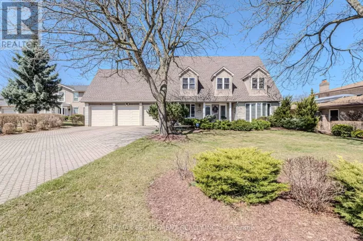 136 COUNTRY CLUB DRIVE, Hamilton