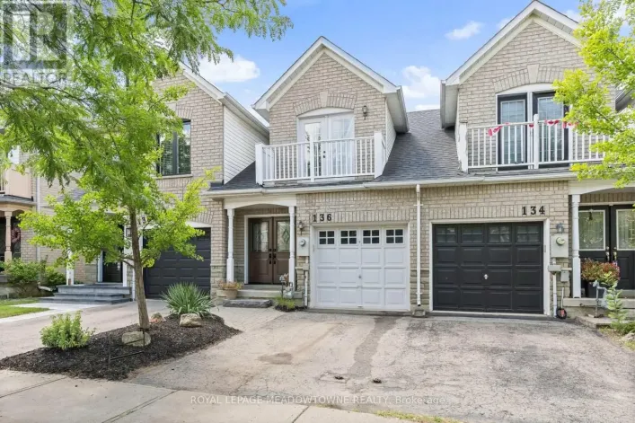 136 DOMINION GARDENS DRIVE, Halton Hills