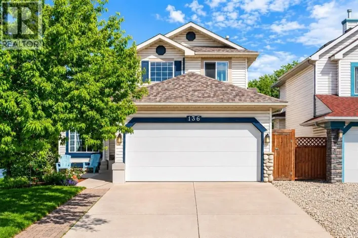 136 Douglas Glen Heath SE, Calgary