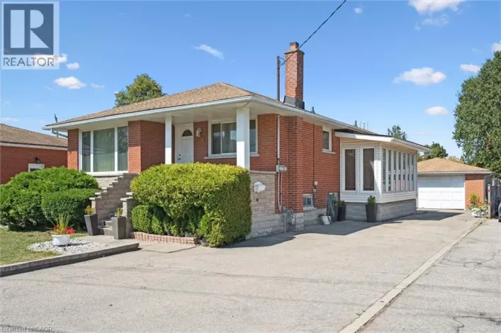 136 FAIRWAY Road N, Kitchener