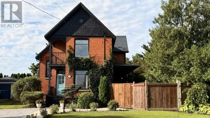 House for sale: 136 KING STREET S, Chatham-Kent