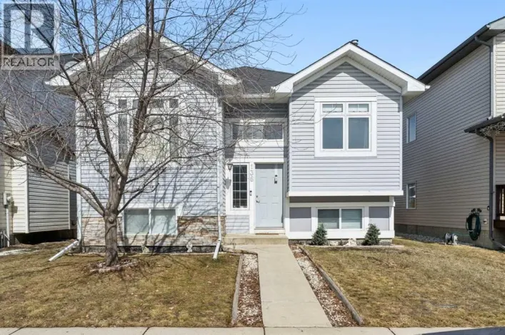136 Luxstone Place SW, Airdrie