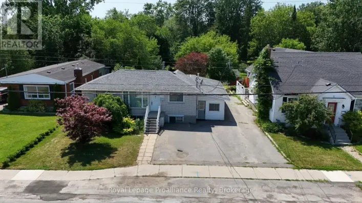 136 MACDONALD AVENUE, Belleville