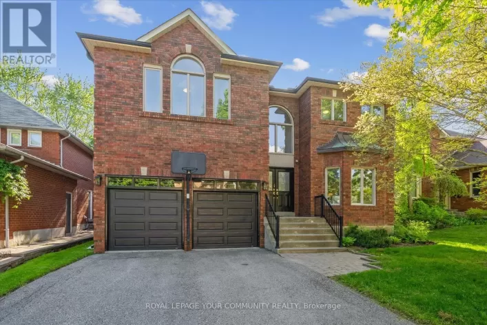 136 MARKWOOD LANE, Vaughan