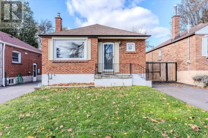 136 MEIGHEN AVENUE, Toronto