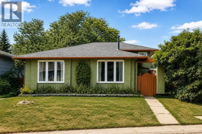 136 Midlawn Close SE, Calgary