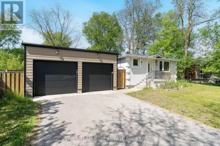 136 ORIOLE DRIVE, East Gwillimbury