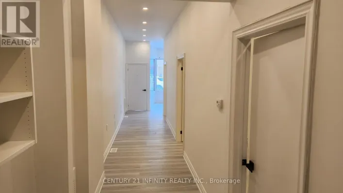 136 SIMCOE STREET S, Oshawa