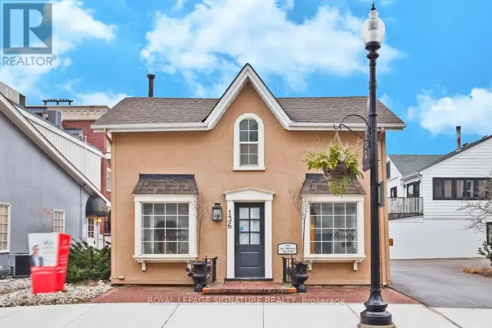 136 TRAFALGAR ROAD, Oakville