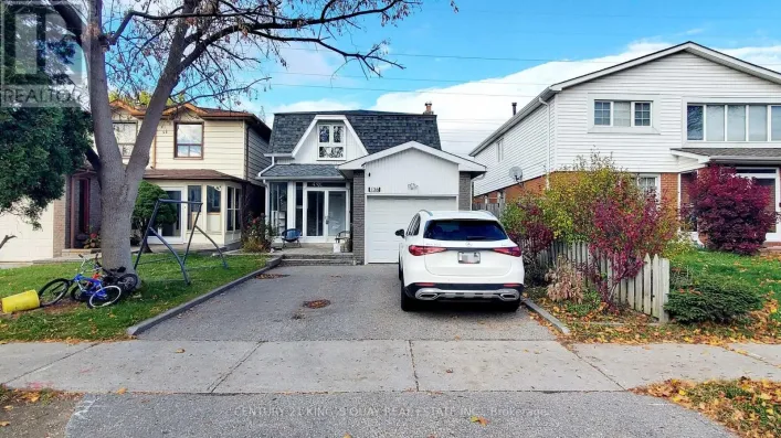 136 VALDOR DRIVE, Toronto