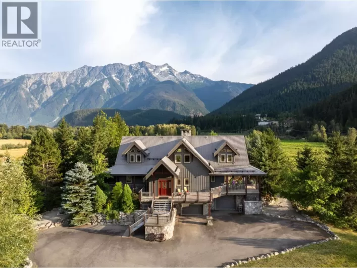 1360 COLLINS ROAD, Pemberton