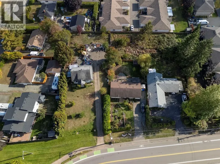 1360 Cumberland Rd, Courtenay