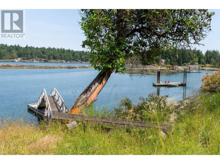 1361 STURDIES BAY ROAD, Galiano Island