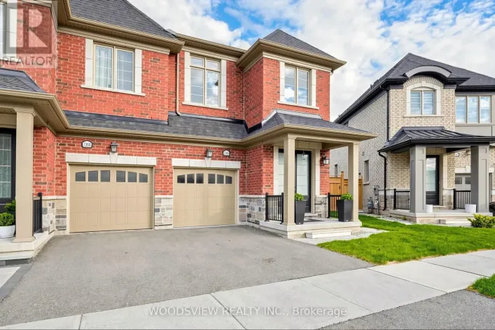 1366 CLARRIAGE COURT, Milton