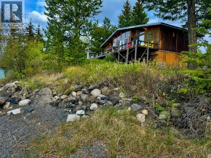1367 S GREEN LAKE ROAD, 70 Mile House