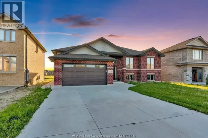 1368 DEER RUN TRAIL Unit# MAIN FLOOR, Lakeshore