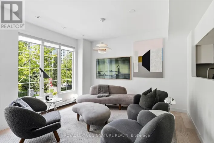 137 - 3 EVERSON DRIVE, Toronto