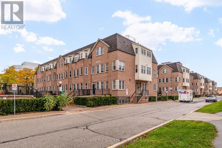Row / Townhouse for sale: 137 - 760 LAWRENCE AVENUE W, Toronto
