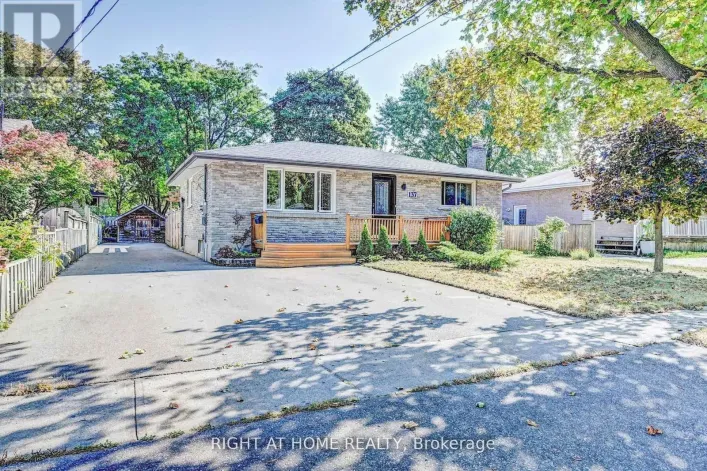 137 COUNTRY CLUB DRIVE, Guelph